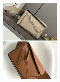 Picture of Loewe Handbags _SKUfw239898244fw